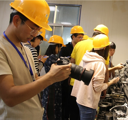The Interview Team of Special Industrial Town in Hunan Province Visited Jiahe Foundry Town