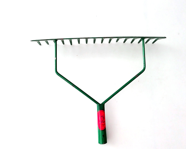 16 Teeth Green Steel Concrete Grass Rake Head